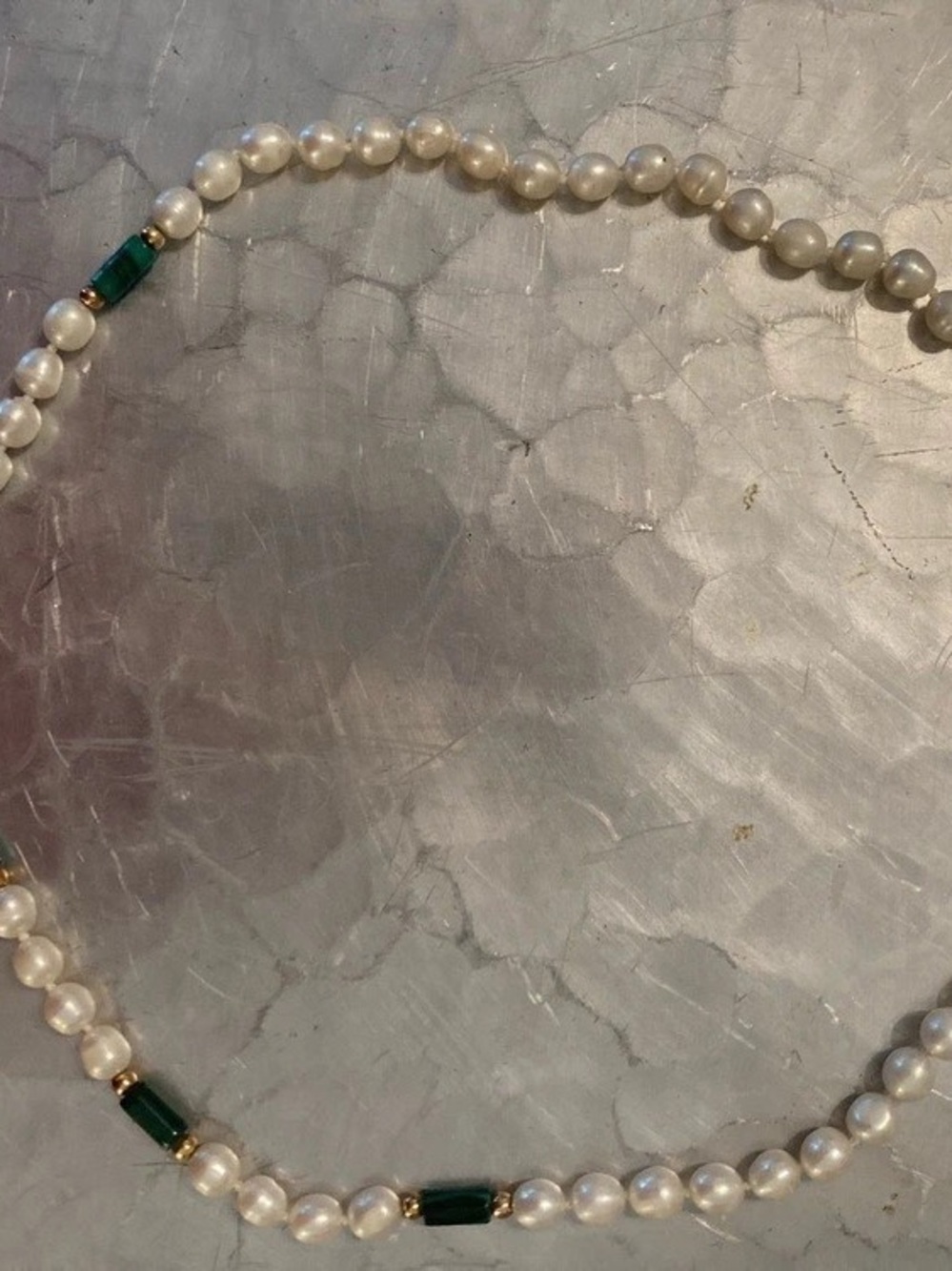 Pearl & Malachite Bead Necklace Like New